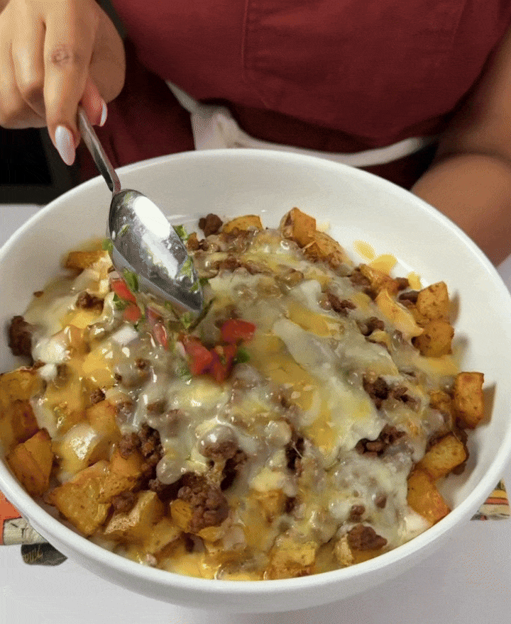 Cheesy beef potato bowl