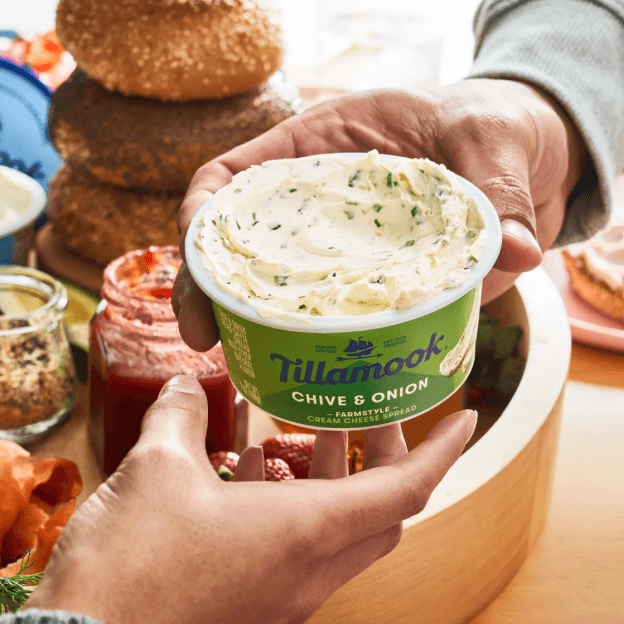 Tillamook chive and onion cream cheese